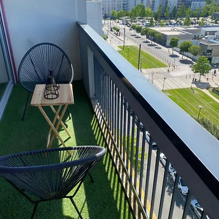 Appartement Spacieux - 10' Gare *